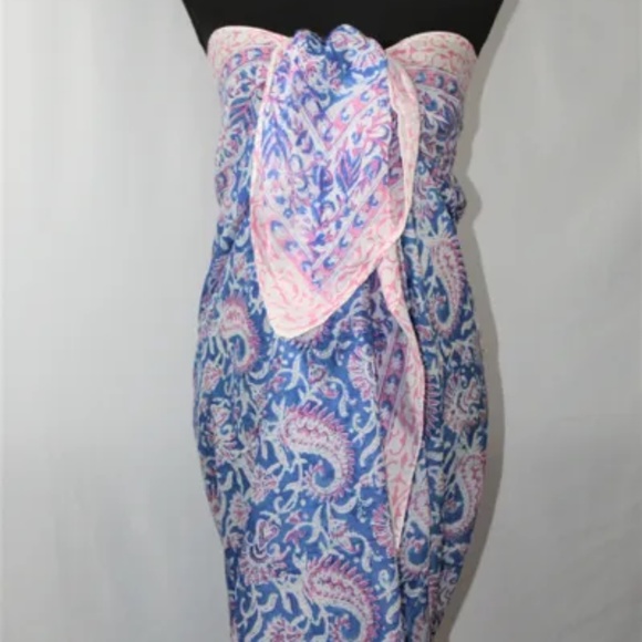 Versatile India Print 100% Cotton Fabric, 45 x 72 inches, Floral Print - Picture 2 of 5